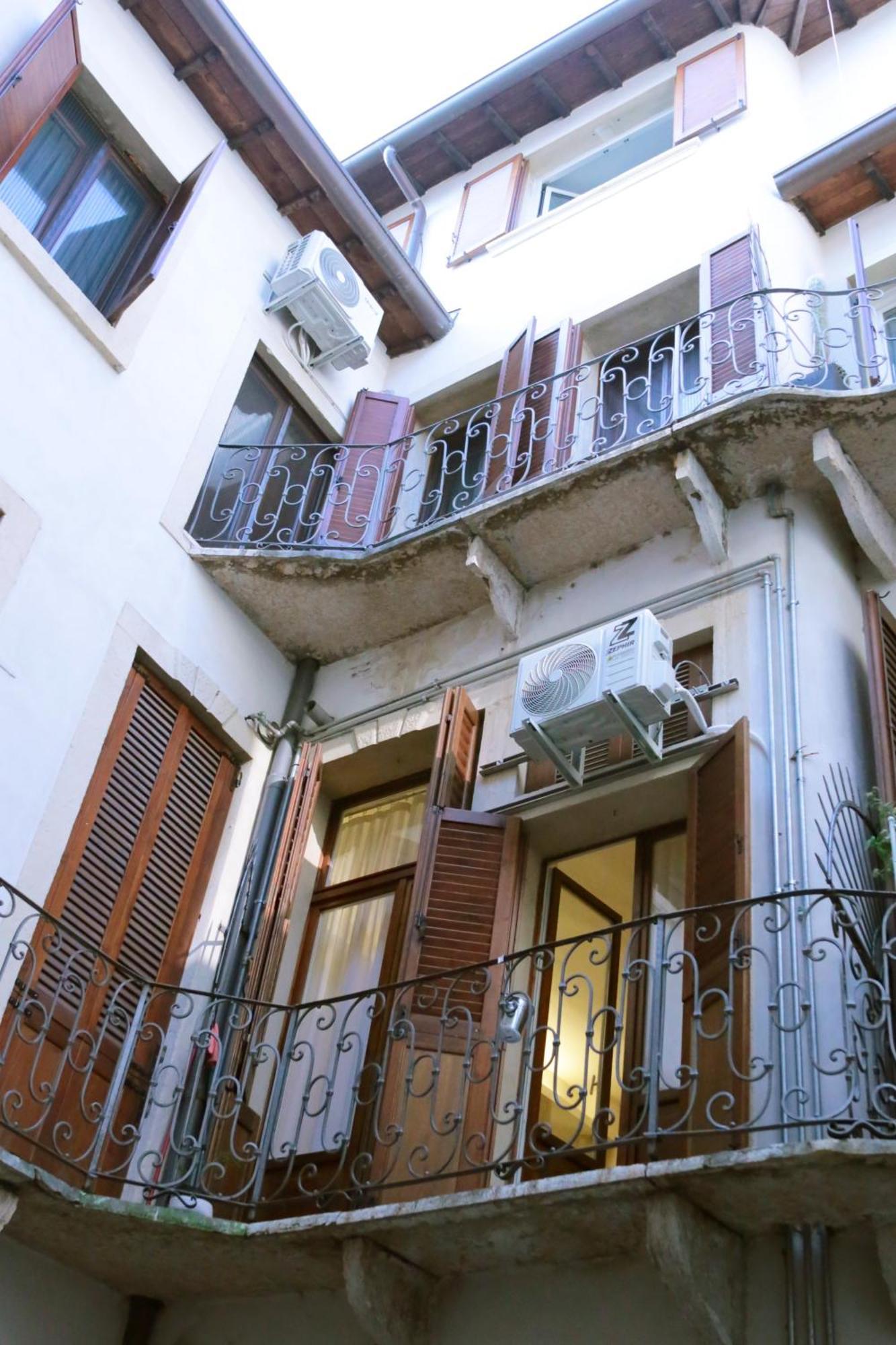 Dimora San Fermo 11 Appartement Verona Buitenkant foto